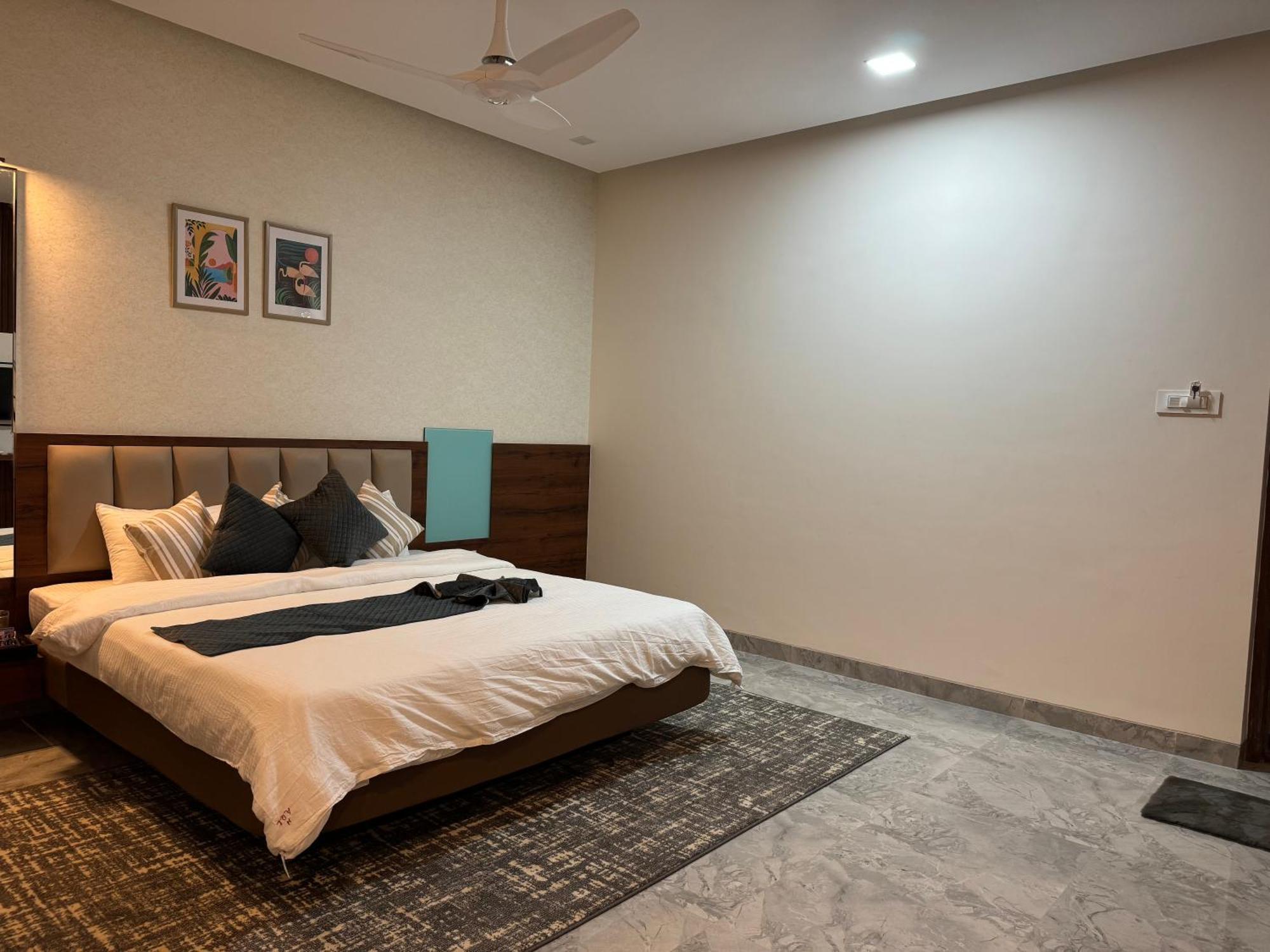 Aqualina Hotel Bhogwe Exterior photo